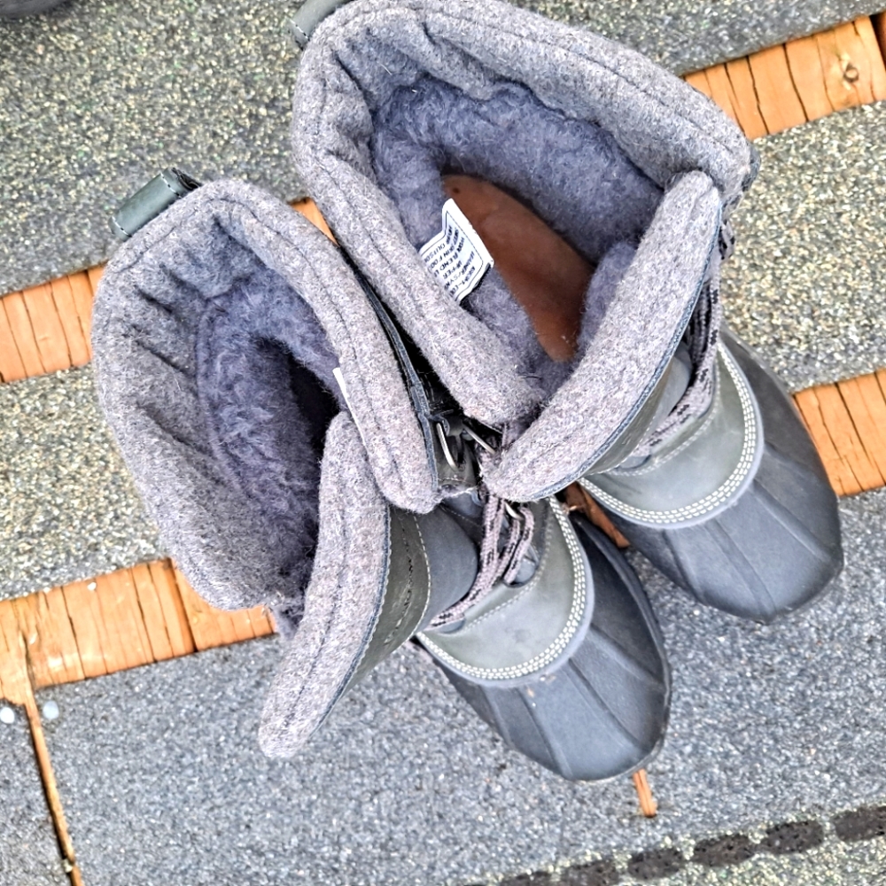 Bearpaw waterproof boots